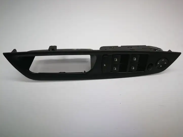 BMW X5 E70 (2006 - 2013) 9122116 Кнопка стеклоподъемников — фото 1