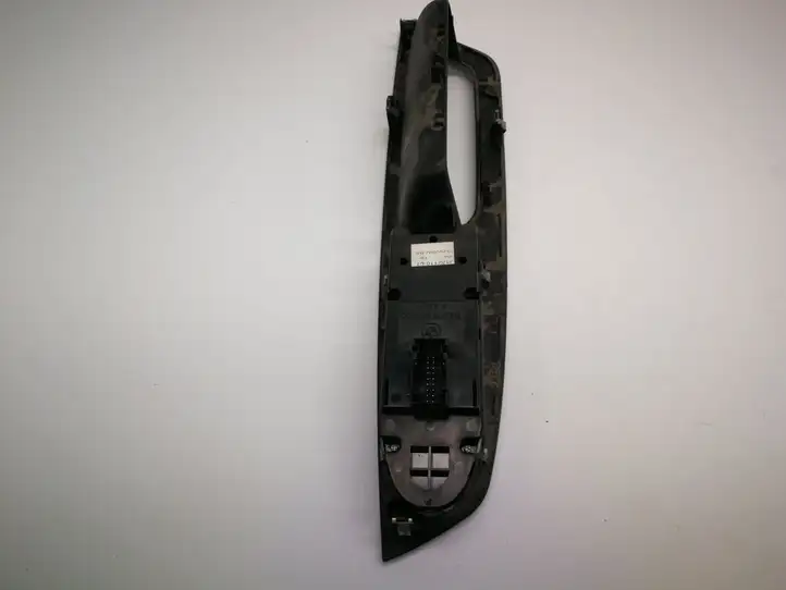 BMW X5 E70 (2006 - 2013) 9122116 Кнопка стеклоподъемников — фото 2