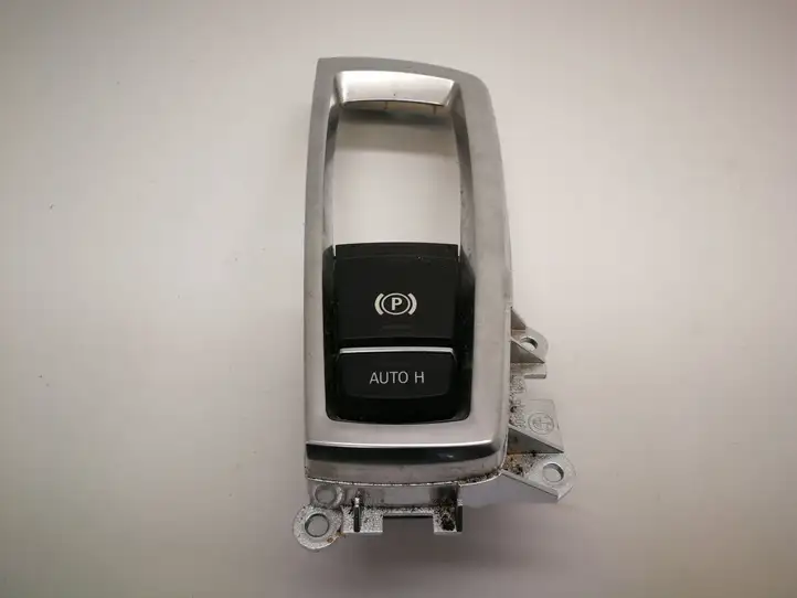 BMW 6 F12 F13 (2010 - 2018) 9217594 Кнопка ручного тормоза — фото 1
