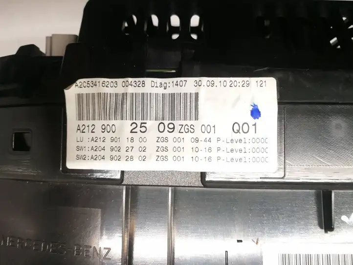 Mercedes-Benz E W212 (2009 - 2016) A2129002509 Спидометр — фото 11