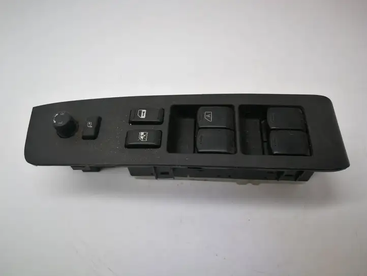 Nissan Quest (2003 - 2009) 25401 Кнопка стеклоподъемников — фото 1