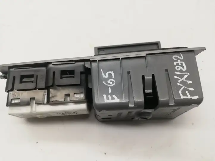 BMW 7 E65 E66 (2001 - 2008) 81437004 Кнопка стеклоподъемников — фото 3