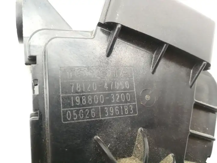 Toyota Prius (NHW20) (2003 - 2009) 7812047050 Педаль акселератора — фото 4