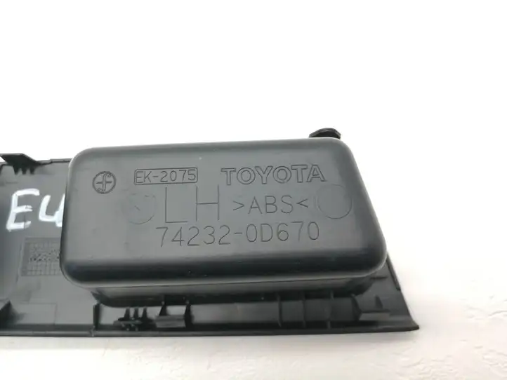 Toyota Yaris (2014 - 2019) 742320D670 Кнопка стеклоподъемников — фото 2