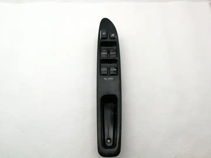 Toyota Avensis Verso (2004 - 2009) 8404044030 Блок кнопок стеклоподъемников — фото 1