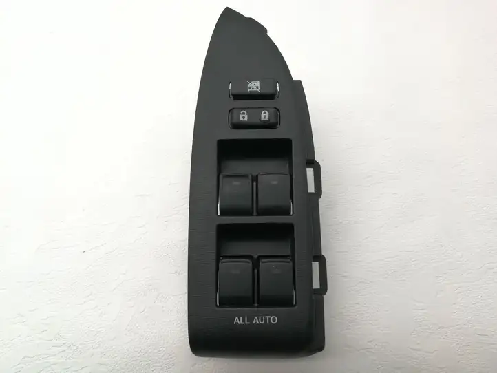 Toyota Prius (XW30) (2009 - 2015) 8404033100 Блок кнопок стеклоподъемников — фото 1