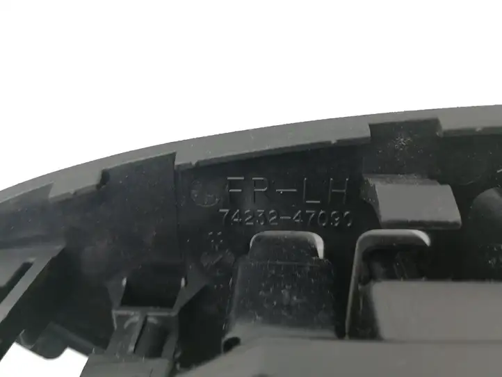 Toyota Prius (XW30) (2009 - 2015) 8404033100 Блок кнопок стеклоподъемников — фото 4