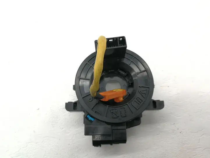 Toyota Yaris (2005 - 2009) 0D03075B498 Контактное кольцо SRS — фото 1