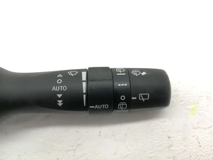 Toyota Yaris (2014 - 2019) 0D019017F936 Включатель скорости стеклоочистителей — фото 2