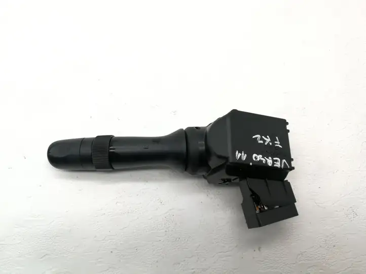 Toyota Verso (2009 - 2012) 0521017F525 Включатель скорости стеклоочистителей — фото 4