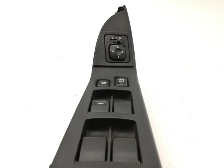 Mitsubishi Lancer (2003 - 2007) 8608A058 Кнопка стеклоподъемников — фото 3