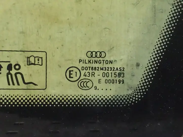 Audi A3/S3 8P (2008 - 2013) 8P4845300B Заднее боковое стекло — фото 3