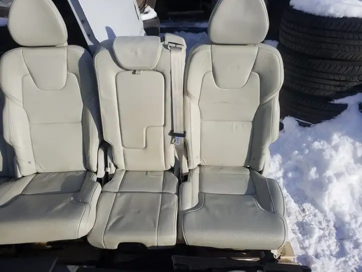 Volvo XC90 (2019 - ) Комплект салона — фото 9
