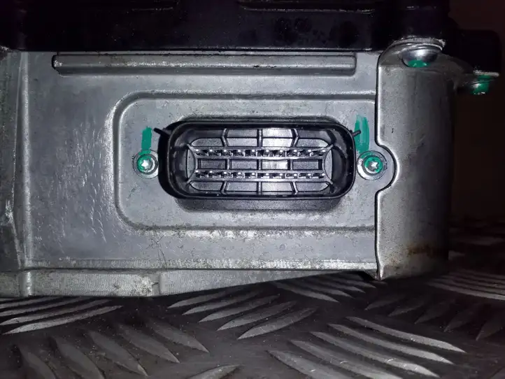 Mercedes-Benz B-class W246 (2014 - 2018) A2423404101 Модуль беспроводной зарядки — фото 2