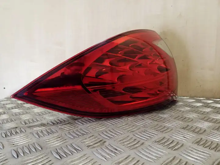 Porsche Cayenne (92A) (2011 - 2017) 7P5945095T Задний фонарь в кузове — фото 8