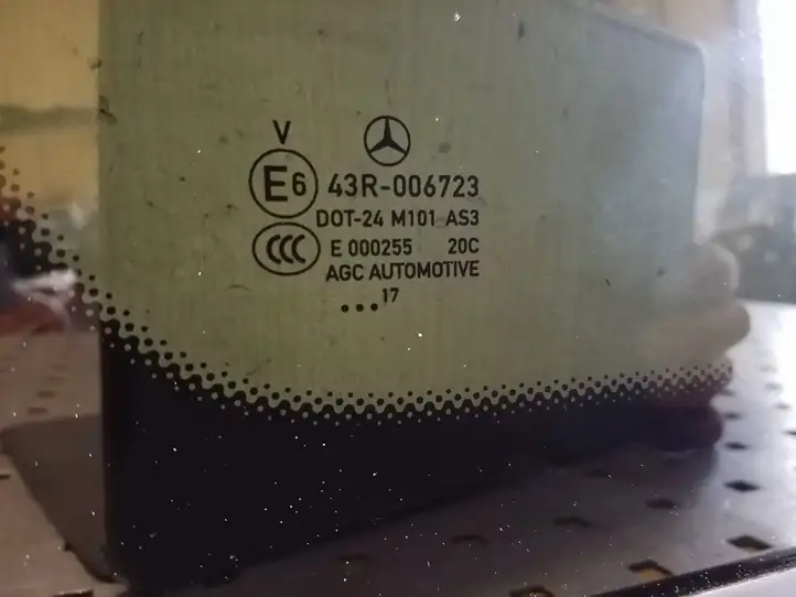 Mercedes-Benz GLC X253/C253 (2015 - ) A2536706700 Заднее боковое стекло — фото 2