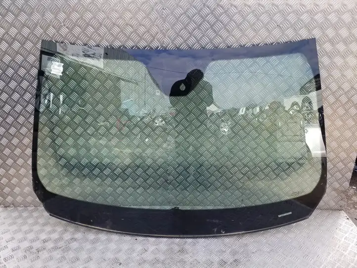 Jeep Cherokee (2013 - 2017) 68214104AB Переднее стекло — фото 1