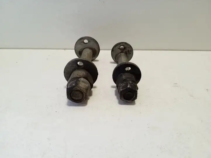 Jeep Cherokee (2013 - 2017) Болт развала-схождения — фото 2