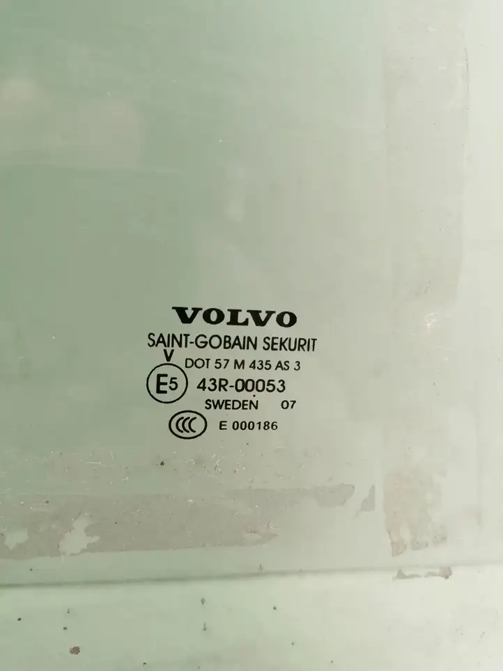 Volvo V70 (2007 - 2013) 43R00053 Стекло задней двери — фото 5