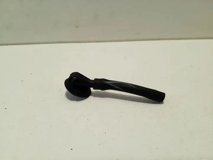 Nissan Qashqai J12 (2021 - ) Распылитель (распылители) оконной жидкости заднего стекла — фото 3