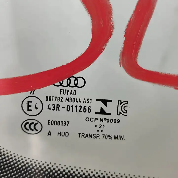 Audi A3/S3 8Y (2020 - ) 8Y0845099B Переднее стекло — фото 8
