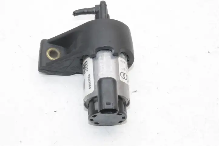 Audi A8 S8 D4 4H (2013 - 2017) 4L0131901 Насос AdBlue — фото 4