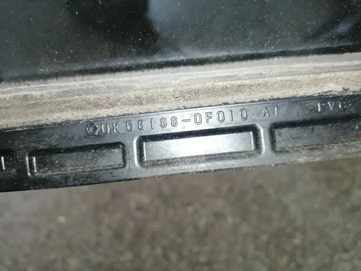 Toyota Verso (2012 - 2015) 6V03W Форточка двери — фото 3