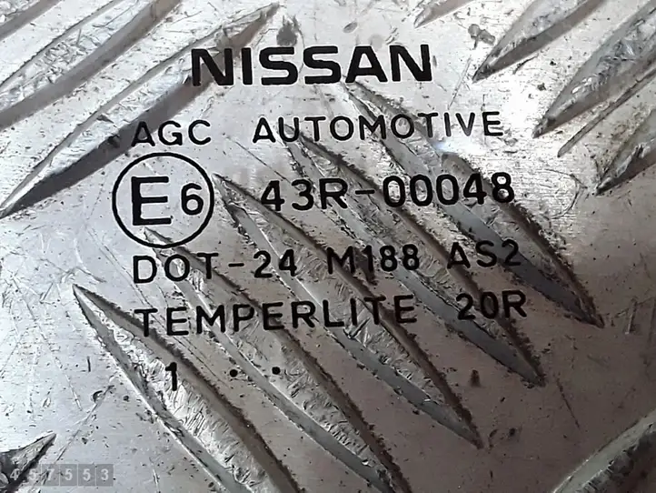 Nissan Juke I F15 (2010 - 2018) e643r00048 Стекло задней двери — фото 2