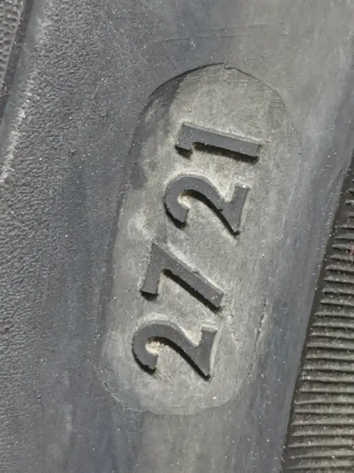 BMW X5 E70 (2006 - 2013) 25550R19 Зимняя шина R19 — фото 2