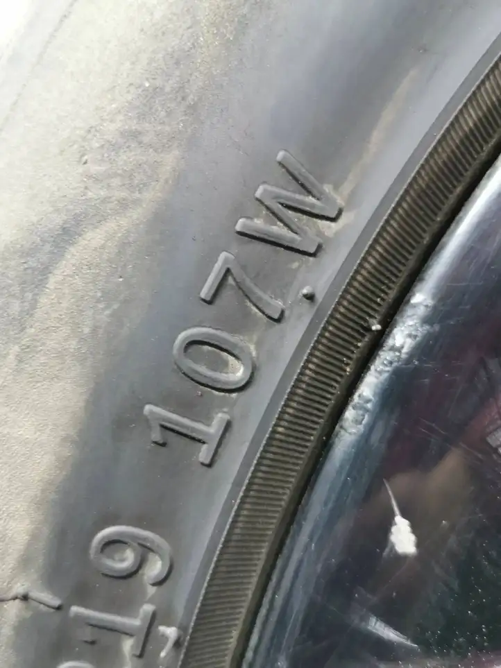 BMW X5 E70 (2006 - 2013) 25550R19 Зимняя шина R19 — фото 7