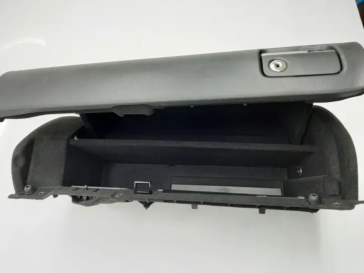 Mercedes-Benz ML W164 (2005 - 2011) A1646890139 Вещевой ящик — фото 3