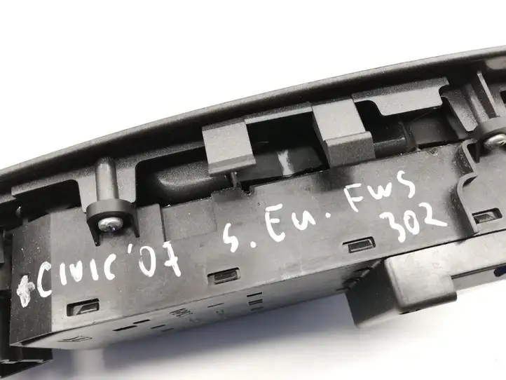 Honda Civic (2006 - 2011) Кнопка стеклоподъемников — фото 4