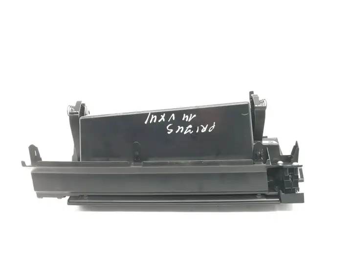 Toyota Prius (XW30) (2009 - 2015) 5551147041 Вещевой ящик — фото 3