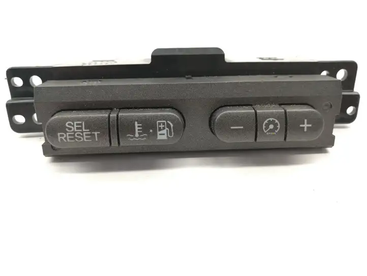Honda Civic (2006 - 2011) M30085 Кнопка фаркопа в багажнике — фото 2