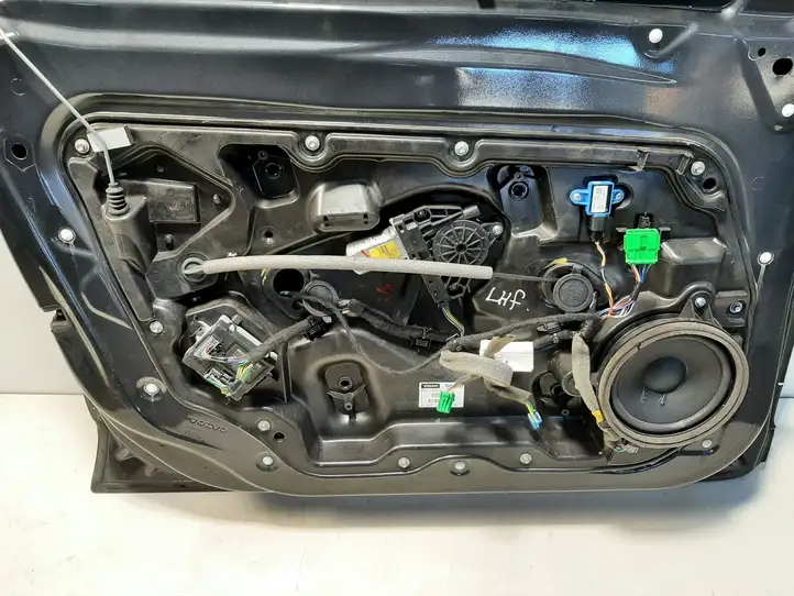 Volvo XC60 (2008 - 2013) 3755379 Дверь — фото 5