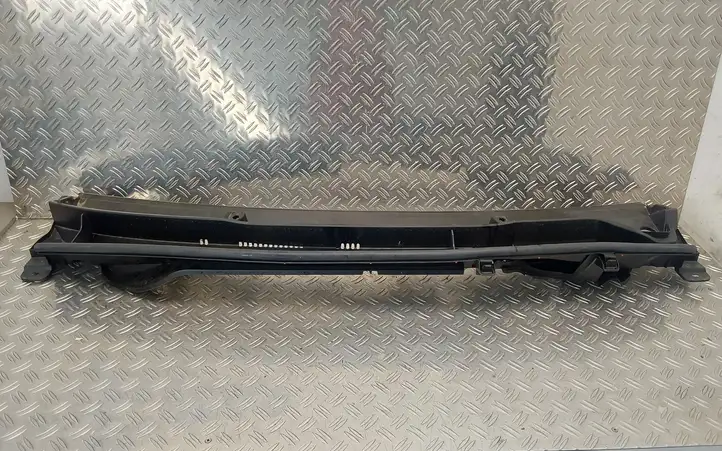 Toyota Yaris XP210 (2020 - ) 55708K0030 Жабо стеклоочистителей — фото 1