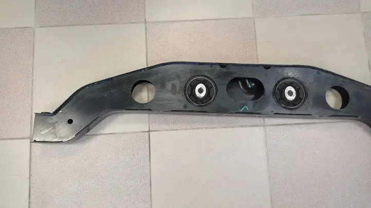 Buick Encore II (2019 - ) 809221345B165 Кронштейн заднего редуктора — фото 3