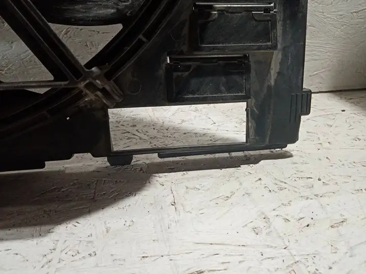 BMW 7 G11 G12 (2015 - 2022) 22828110 Радиатор кондиционера — фото 5