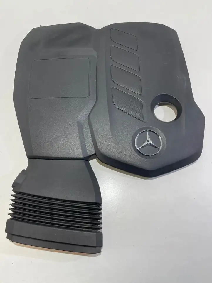 Mercedes-Benz E W213 (2016 - ) A6540101703 Крышка двигателя декоративная — фото 1