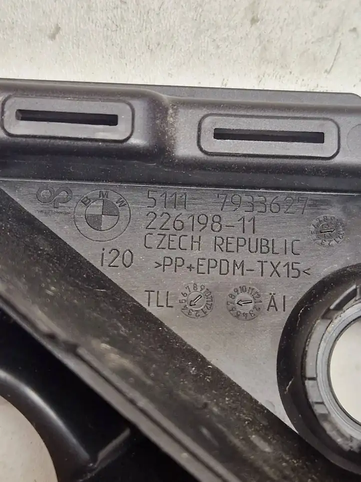 BMW iX (2021 - ) 22619811 Кронштейн переднего датчика парковки — фото 3