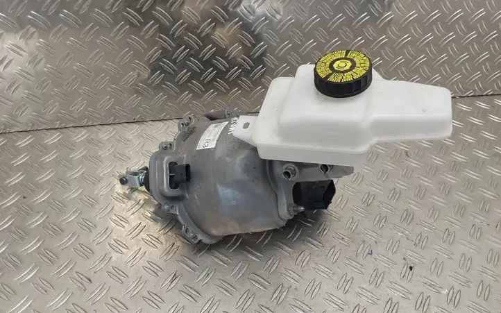 Toyota Yaris XP210 (2020 - ) 472100D030 Главный тормозной цилиндр — фото 1