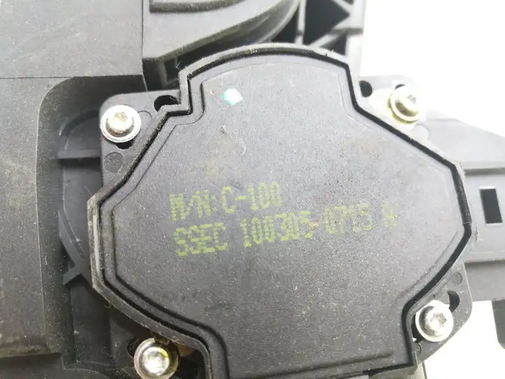 Chevrolet Captiva (2006 - 2011) 20905699 Педаль акселератора — фото 3
