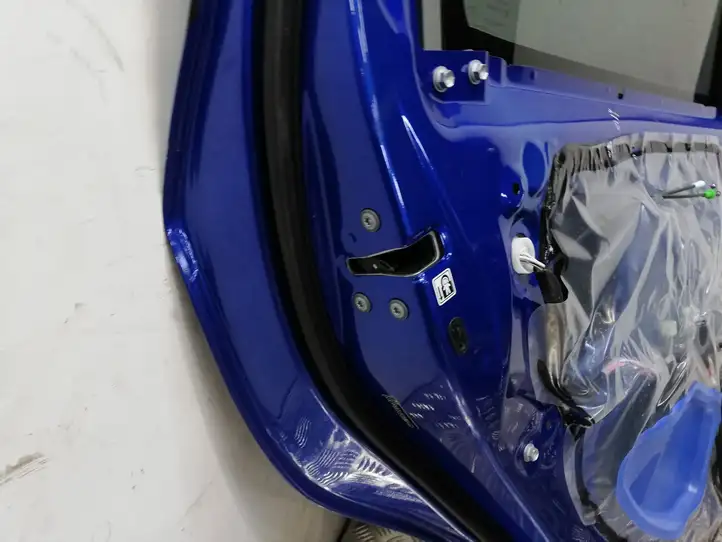 Toyota Yaris (2014 - 2019) Задняя дверь — фото 4