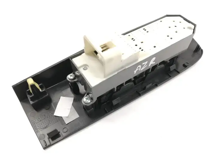 Toyota Auris E180 (2012 - 2018) 7423202E20 Кнопка стеклоподъемников — фото 2