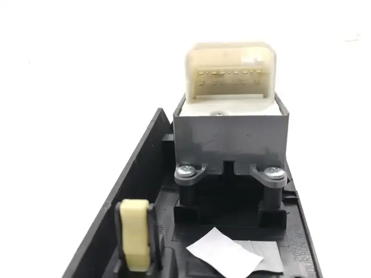 Toyota Auris E180 (2012 - 2018) 7423202E20 Кнопка стеклоподъемников — фото 3