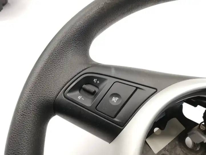 Kia Venga (2010 - 2014) Руль — фото 6