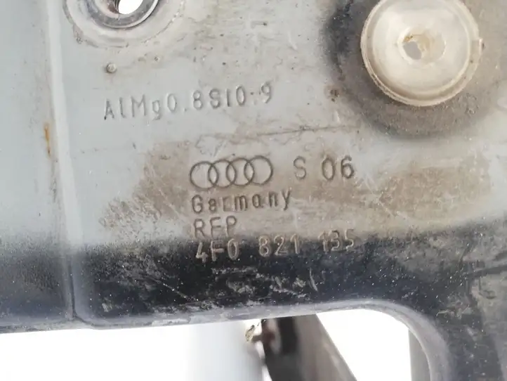 Audi A6 S6 C6 4F (2004 - 2008) 4F0821135 Крепление крыла — фото 4