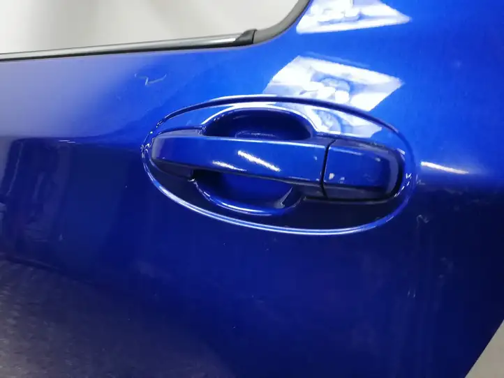 Toyota Yaris (2014 - 2019) Задняя дверь — фото 2
