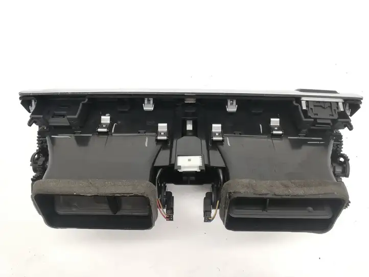 BMW X5 E70 (2006 - 2013) 7161801 Воздушная решетка панели — фото 5