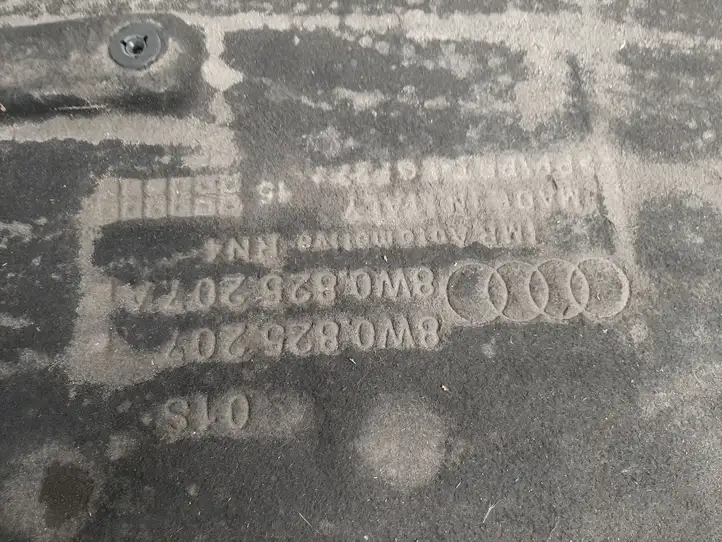 Audi A4 S4 B9 (2015 - 2019) 8W0825207 Боковая защита днища — фото 3